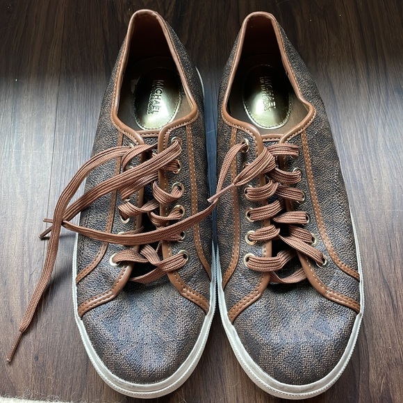 Michael Kors Monogram Brown and Tan Leather Sneakers Size 10M - Picture 2 of 8